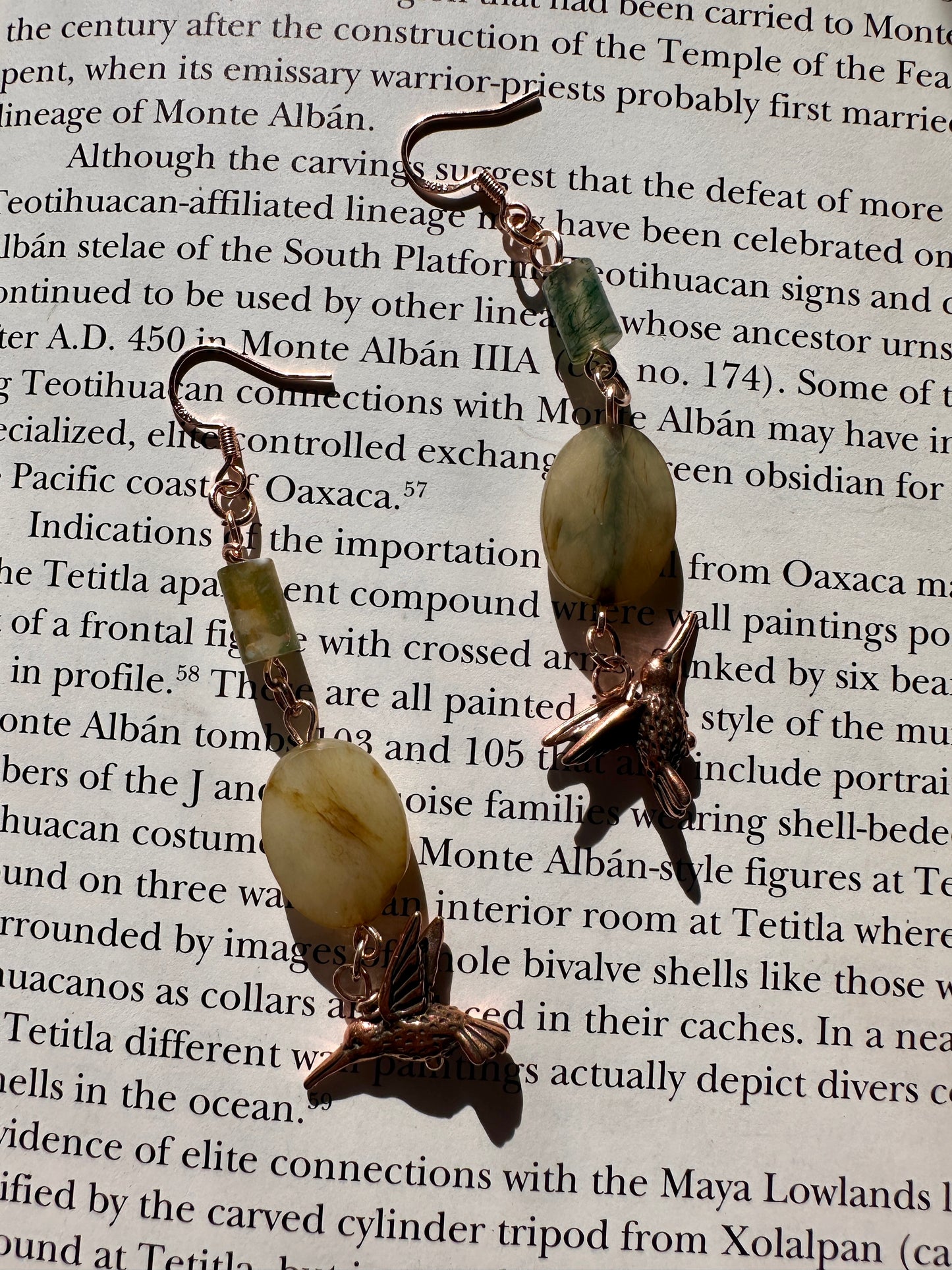 Agate and Jade Colibrí earrings