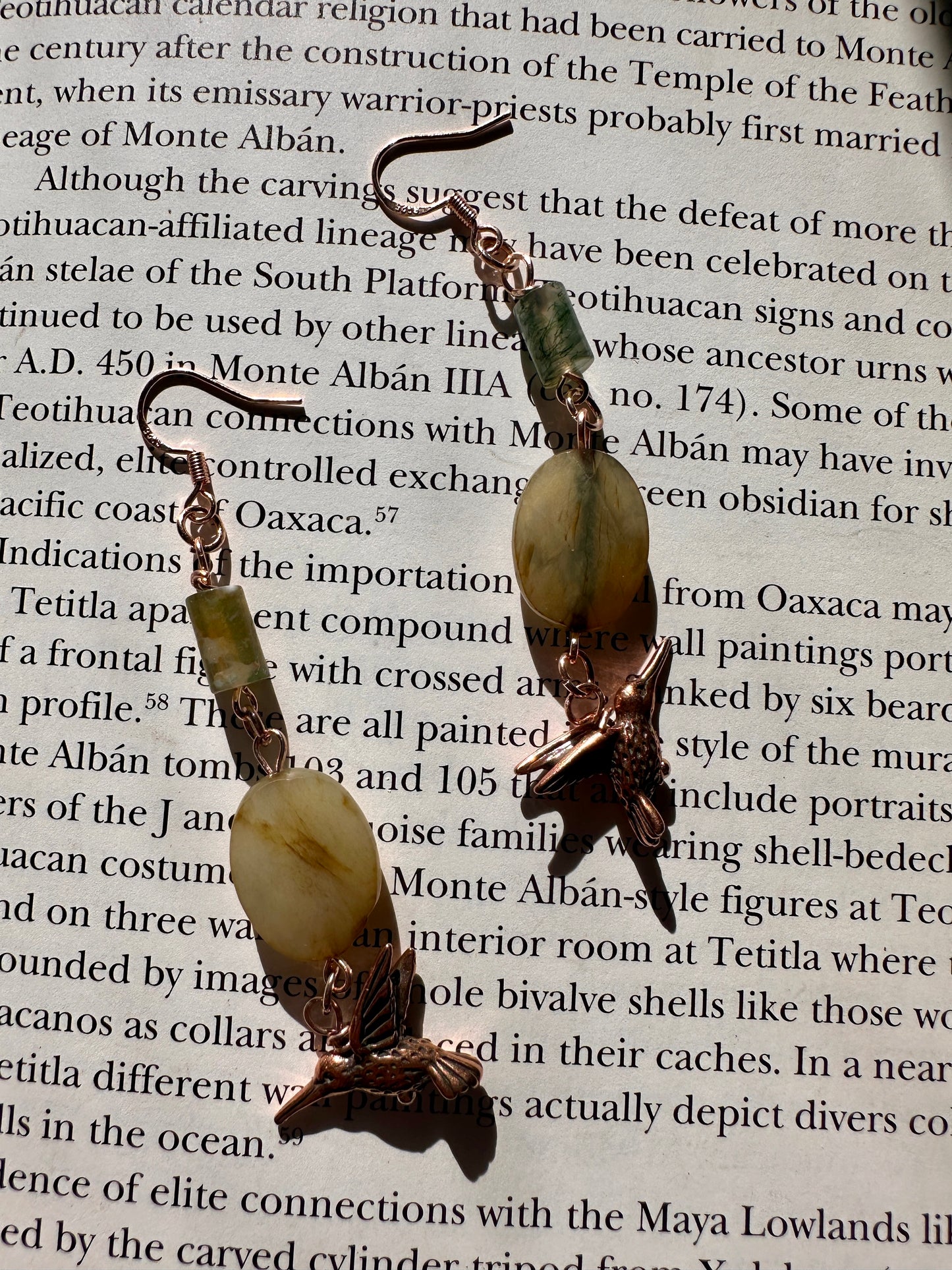 Agate and Jade Colibrí earrings