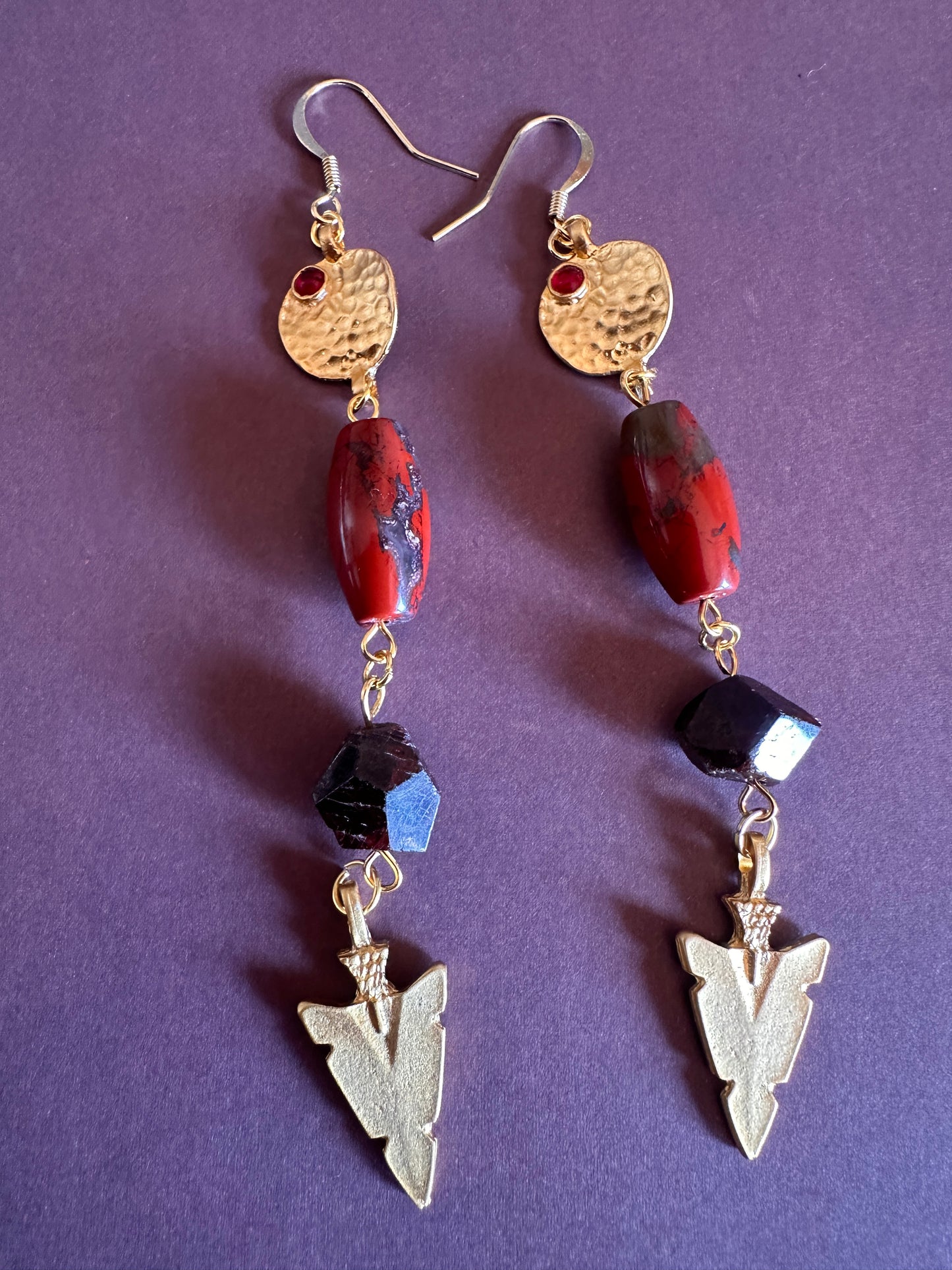 Garnet and jasper golden dangle arrow earrings